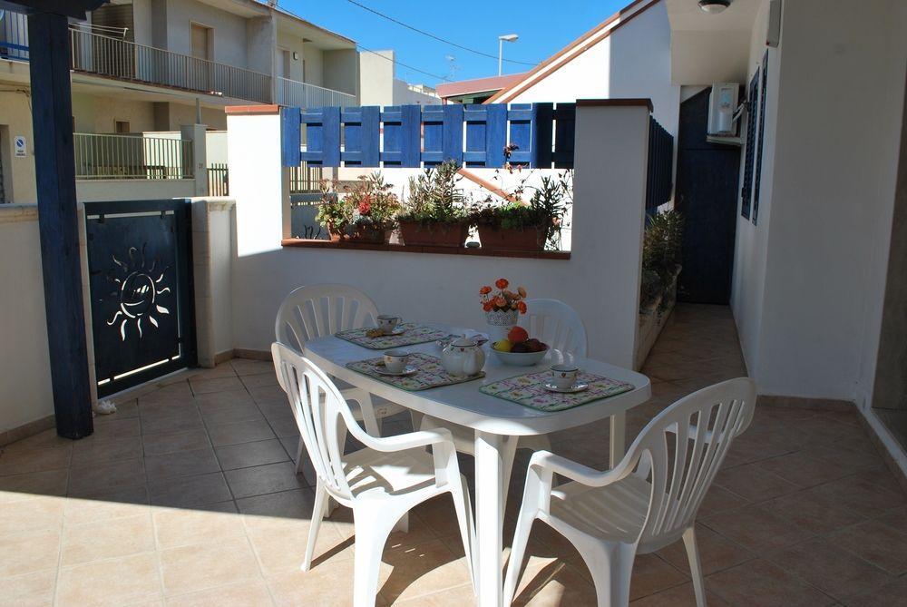 Mareinsicilia: Appartamenti Del Melo Marina di Ragusa Εξωτερικό φωτογραφία