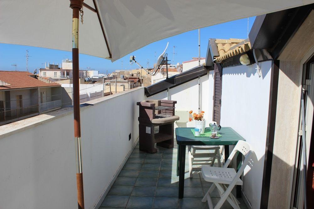 Mareinsicilia: Appartamenti Del Melo Marina di Ragusa Εξωτερικό φωτογραφία